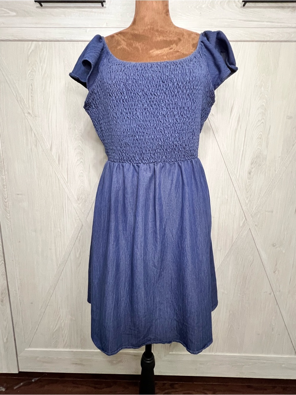 naïf Blue Smocked Denim Look Flutter Sleeve Dress L